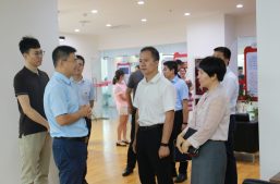 淘丁快讯 | 共青团西安市委副书记王飞一行莅临淘丁集团参观指导缩略图