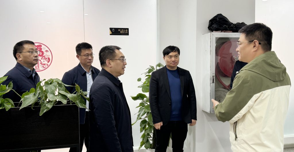 淘丁快讯！大余县县委副书记、县长曾志平率队莅临淘丁集团参观交流插图