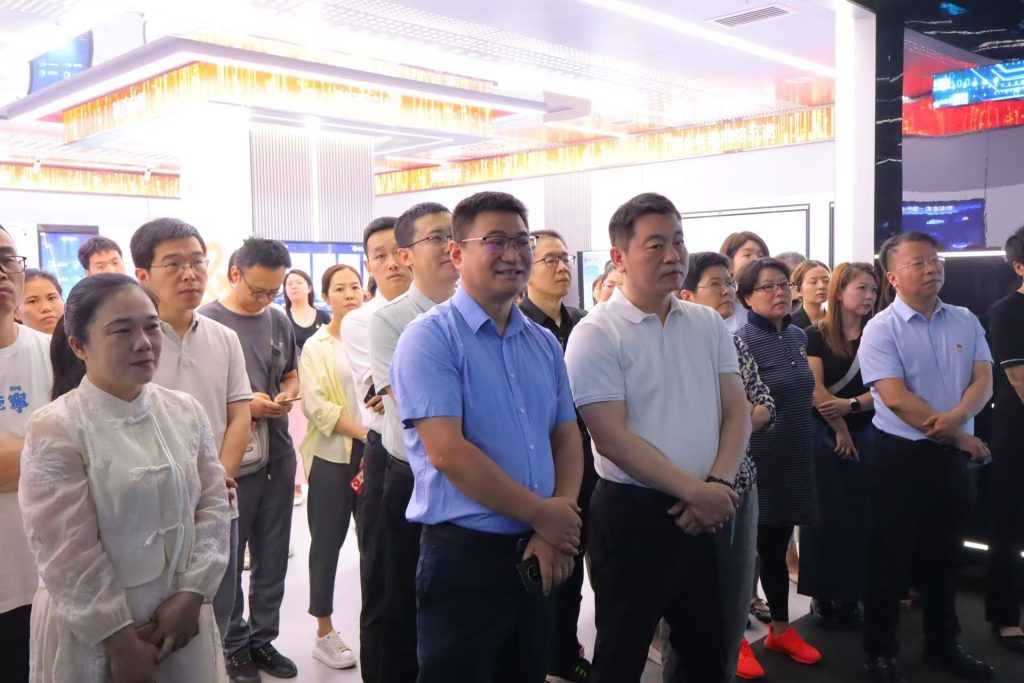 淘丁集团受邀赴陕西联通参观，共探合作新机遇！插图