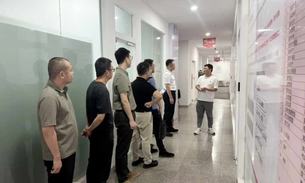 淘丁快讯 |  数字西安集团领导一行莅临淘丁集团参观交流插图