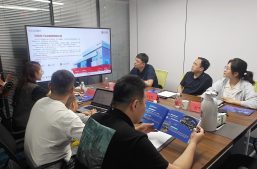 淘丁快讯 |  呼和浩特市大数据管理局领导一行莅临淘丁集团参观交流缩略图