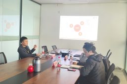 重庆沙坪坝区大数据发展局党组成员、副局长商建东一行莅临重庆淘丁参观交流缩略图