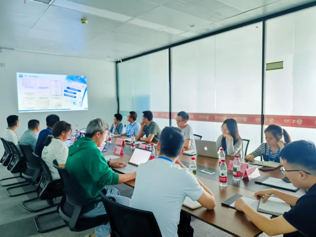 重庆市江津工业园区管委会副主任蒋仕元一行莅临重庆淘丁数科参观交流插图1 重庆市江津工业园区管委会副主任蒋仕元一行莅临重庆淘丁数科参观交流插图1