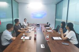 重庆千方实业总经理郭思楠一行莅临重庆淘丁数科参观交流缩略图