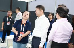 2026数博会 | 陕西省数据和政务服务局局长刘凯莅临淘丁数科展位指导工作缩略图